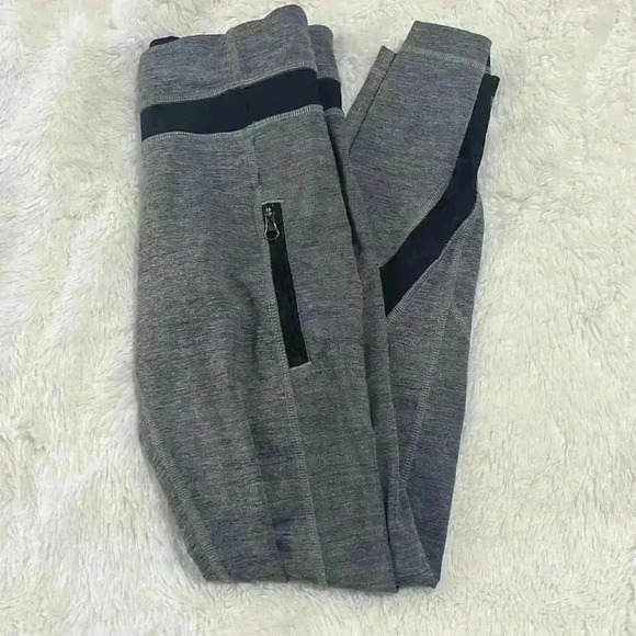 Lululemon leggings - Picture 5 of 10